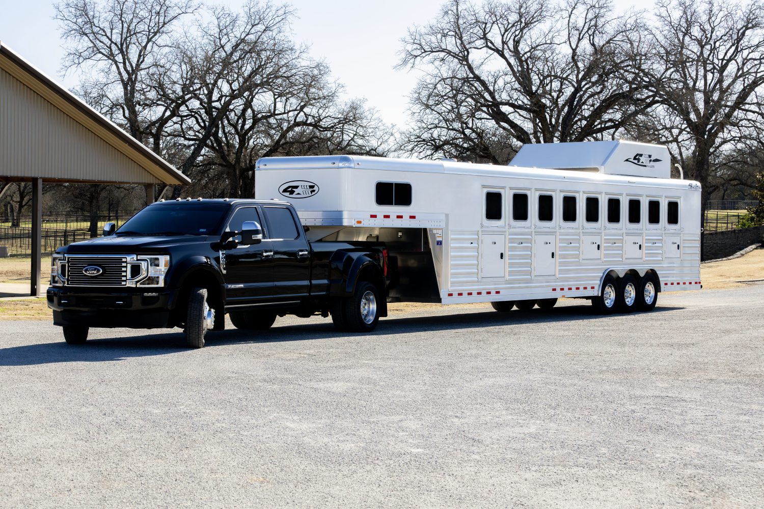 Top 5 Most Beneficial Features of a Slant Load Trailer